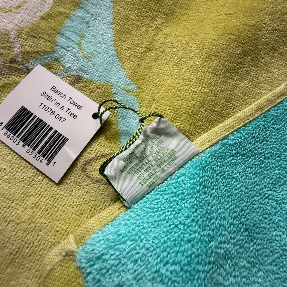 NWT Vera Bradley Sittin In A Tree Beach Towel Retired Pattern LAST ONE!